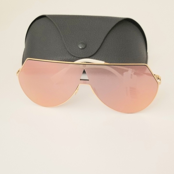Fendi Rose gold Sunglasses - Picture 3 of 8